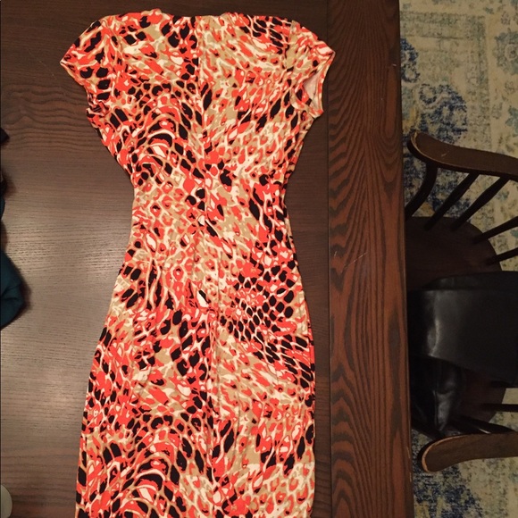 Cache Wrap Dress - Picture 3 of 3